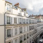 Cozy Studio - Eiffel Tower - Sleeps 2P